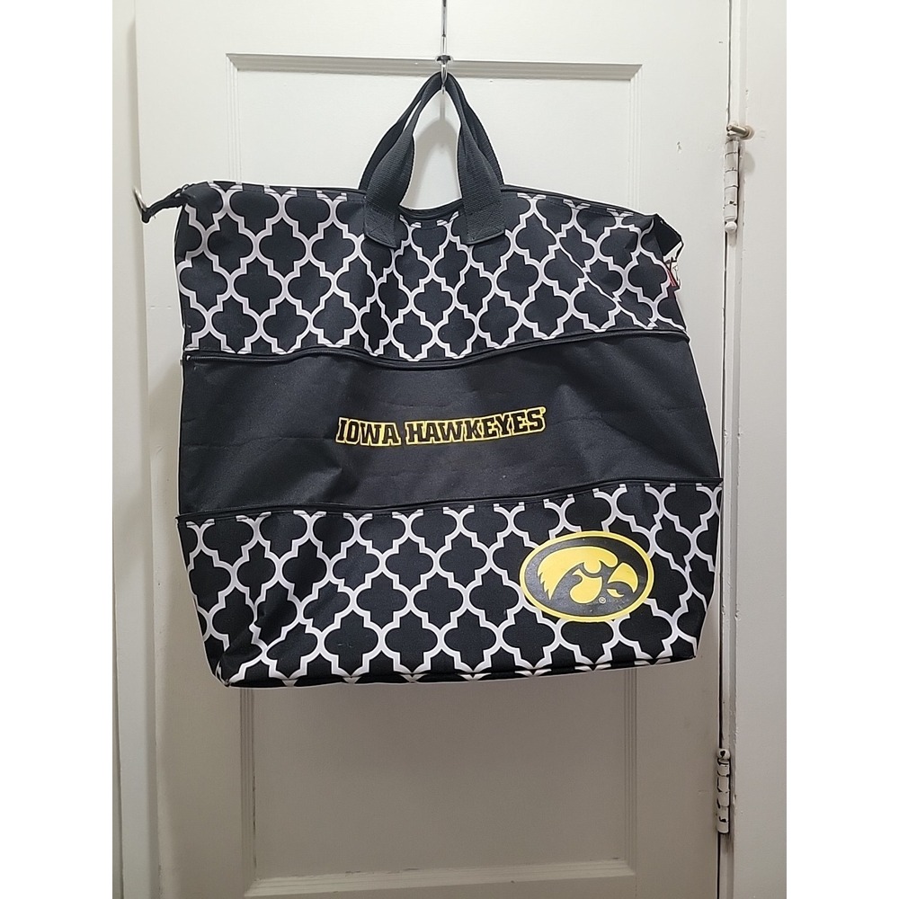 Iowa Hawkeyes Large Duffle Weekender Travel Bag Expandable Logo Brand No Strap